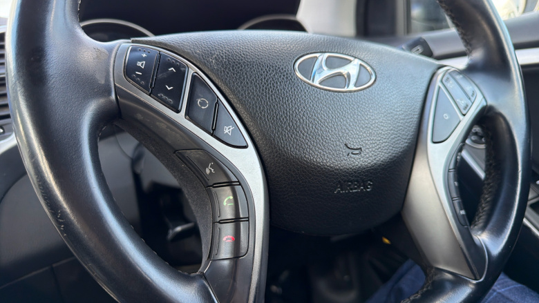 Hyundai i30 1.6 CRDi Blue Drive SE 5dr Diesel Hatchback